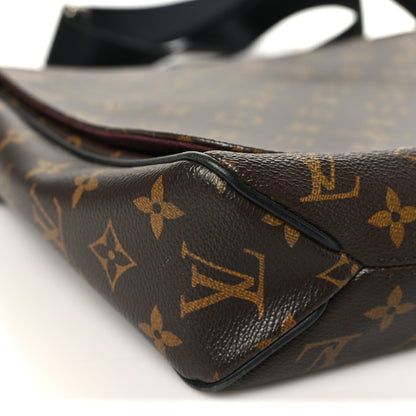 Louis Vuitton Damier Ebene District MM 7 of 8