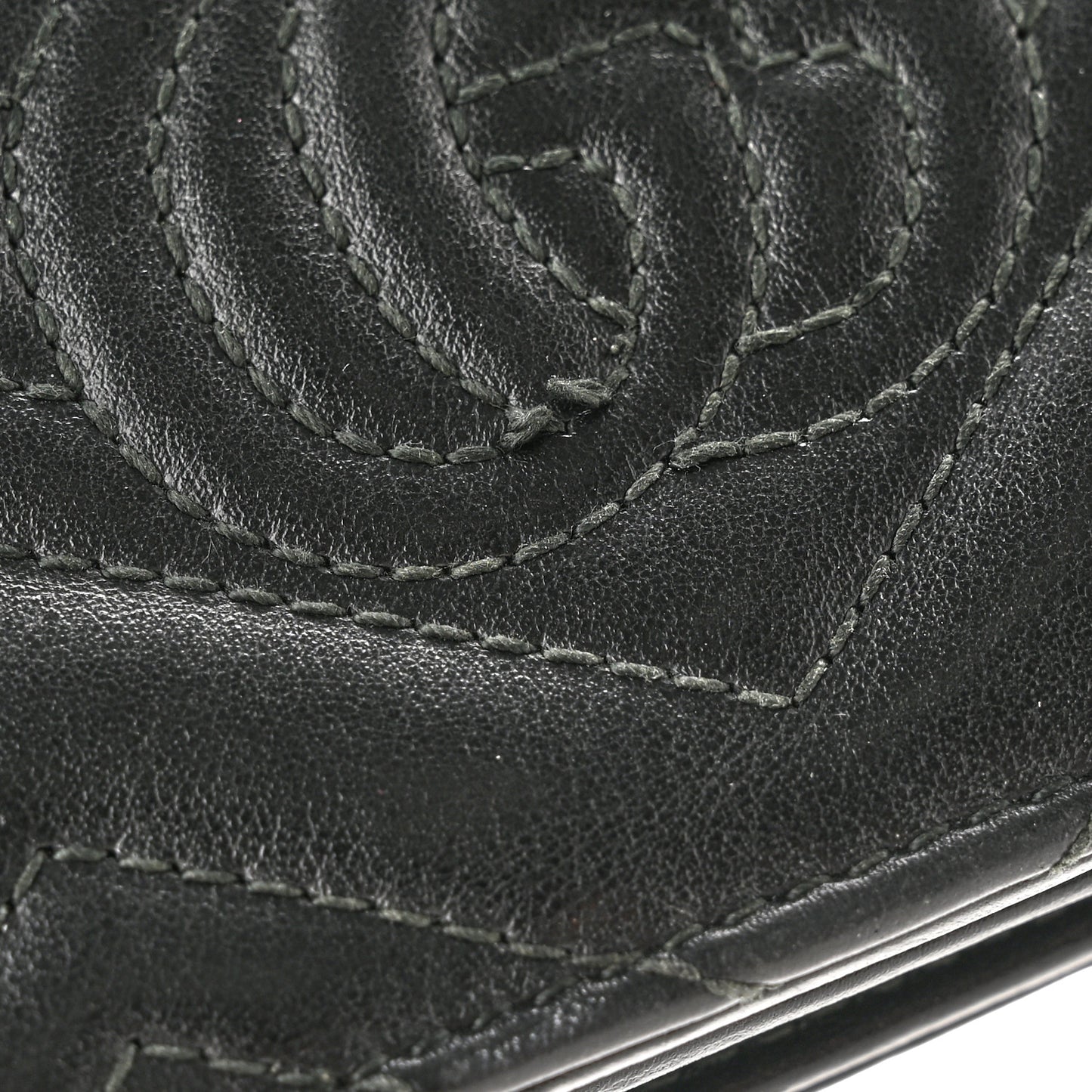 Calfskin Matelasse GG Marmont Card Case Wallet Black