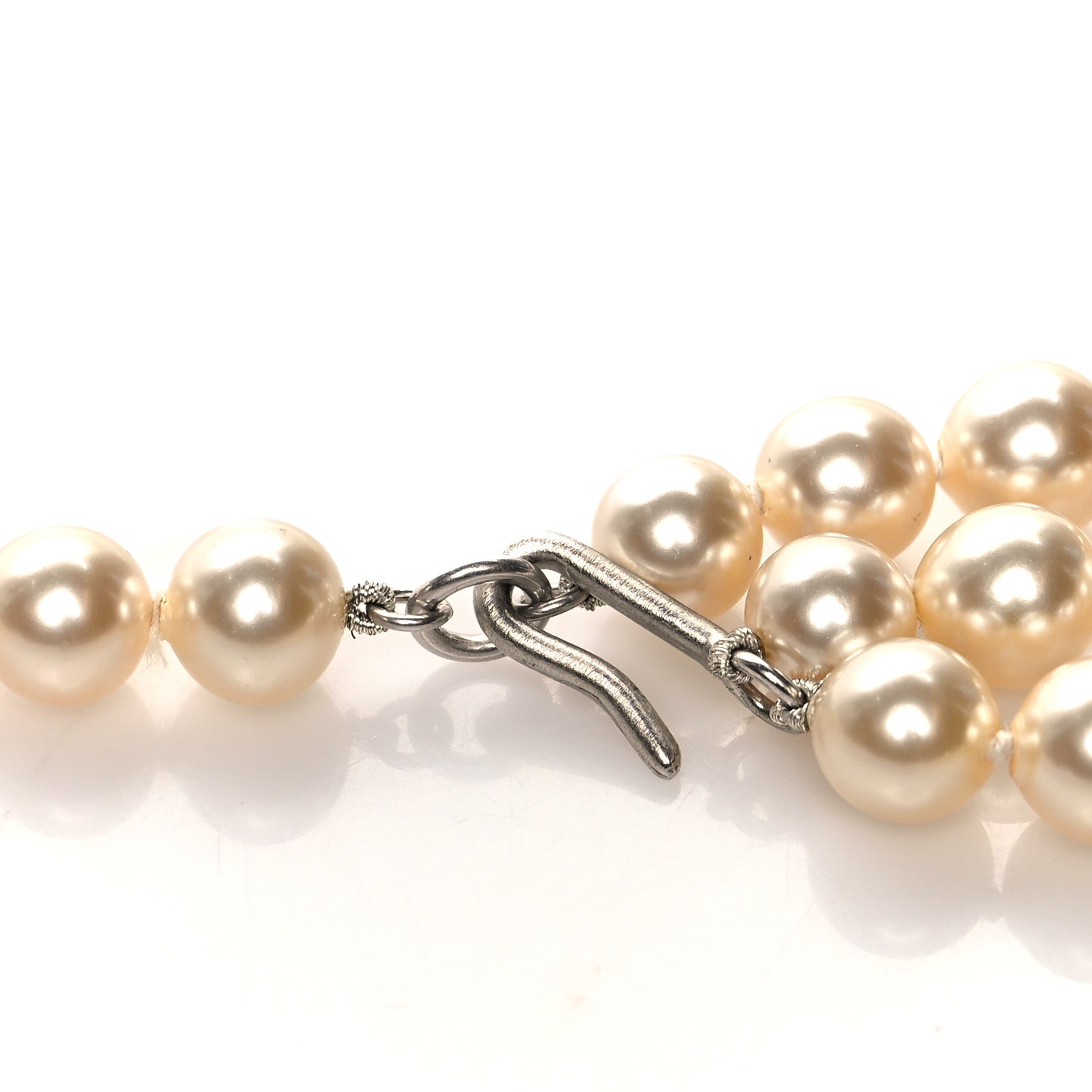 Chanel Pearl CC Cross Belt White Silver 3 of 6