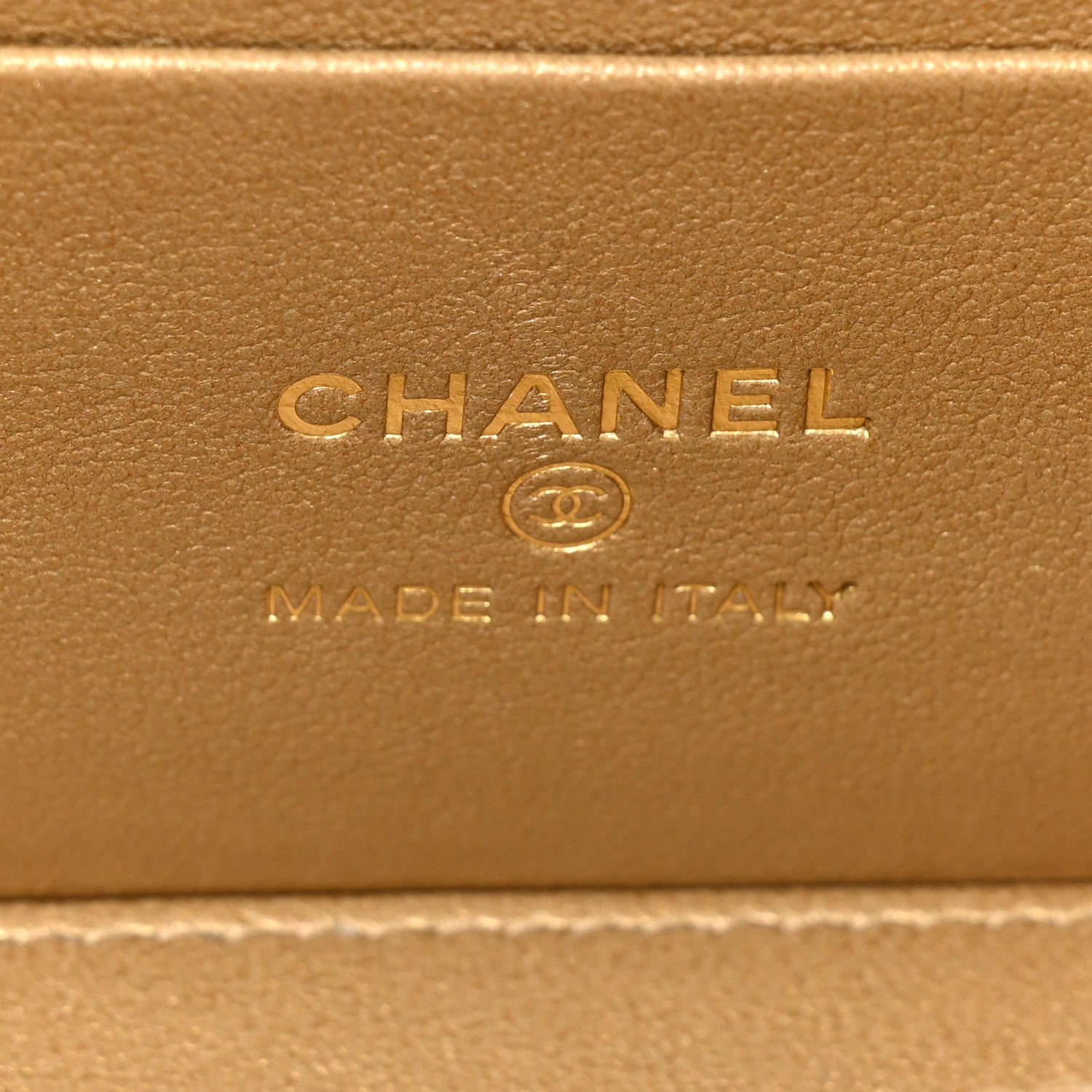 Chanel Lambskin Resin Quilted Vanity Case With Chain White 6 of 19
