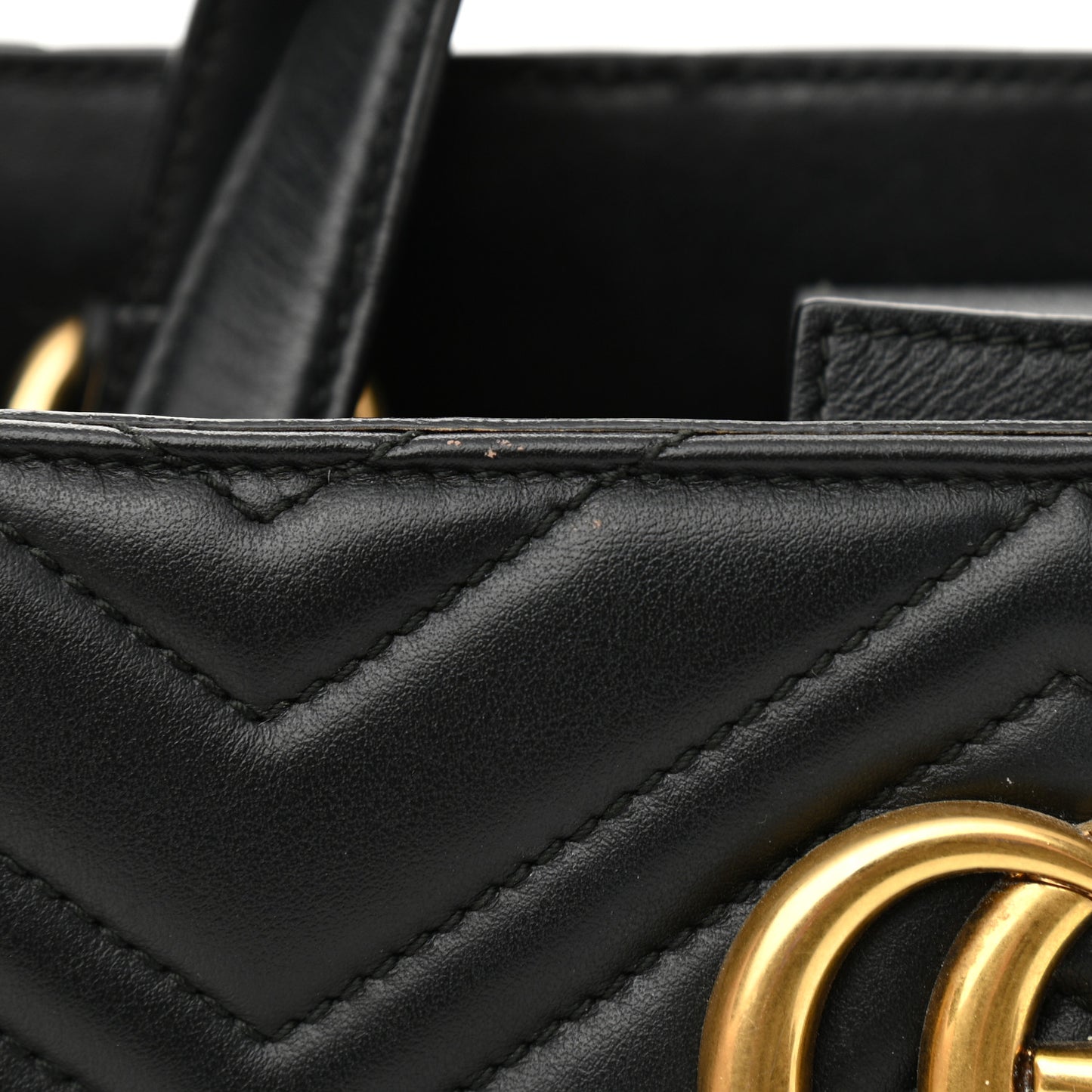 Calfskin Matelasse Medium GG Marmont Tote Black