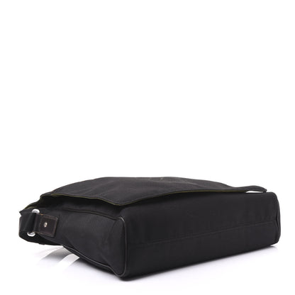 Louis Vuitton Damier Geant Petit Messenger Bag Black 3 of 8