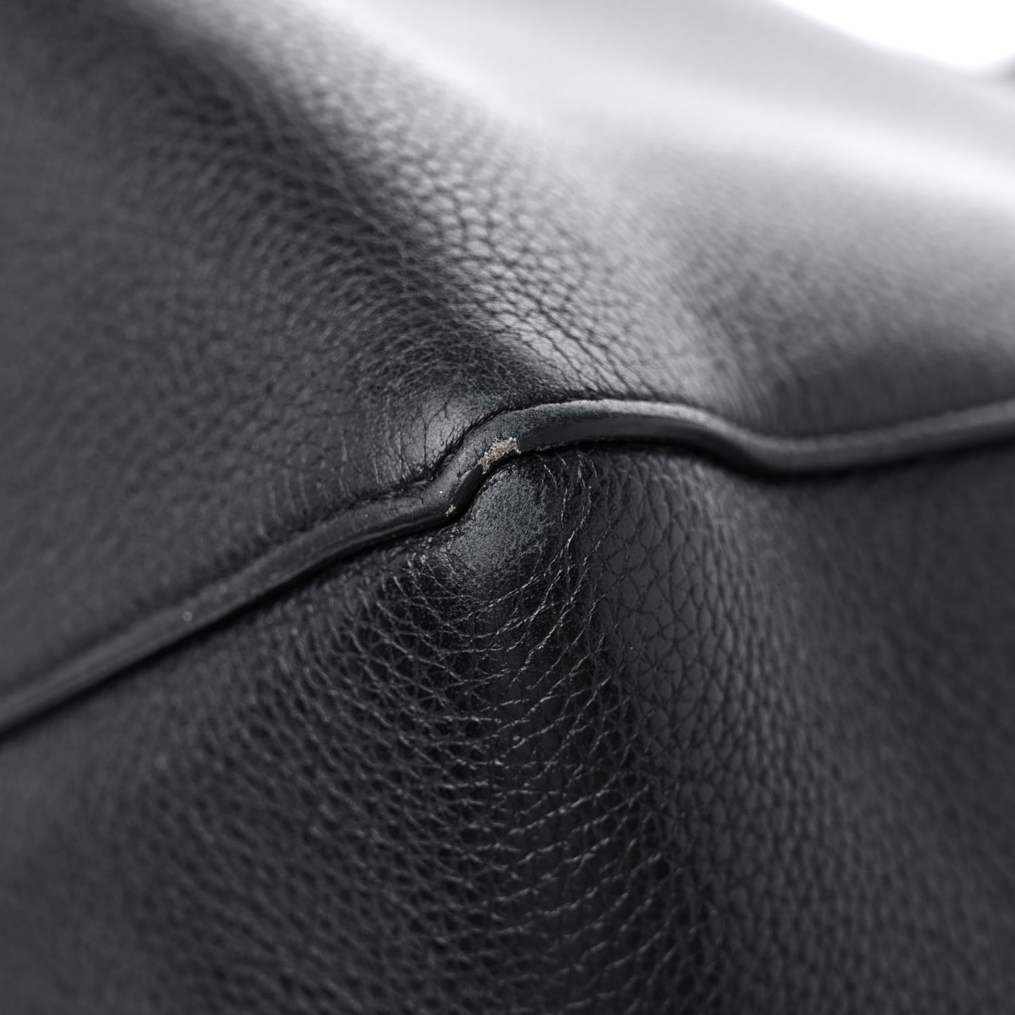 Soft Grained Calfskin Small Belt Cabas Phantom Black