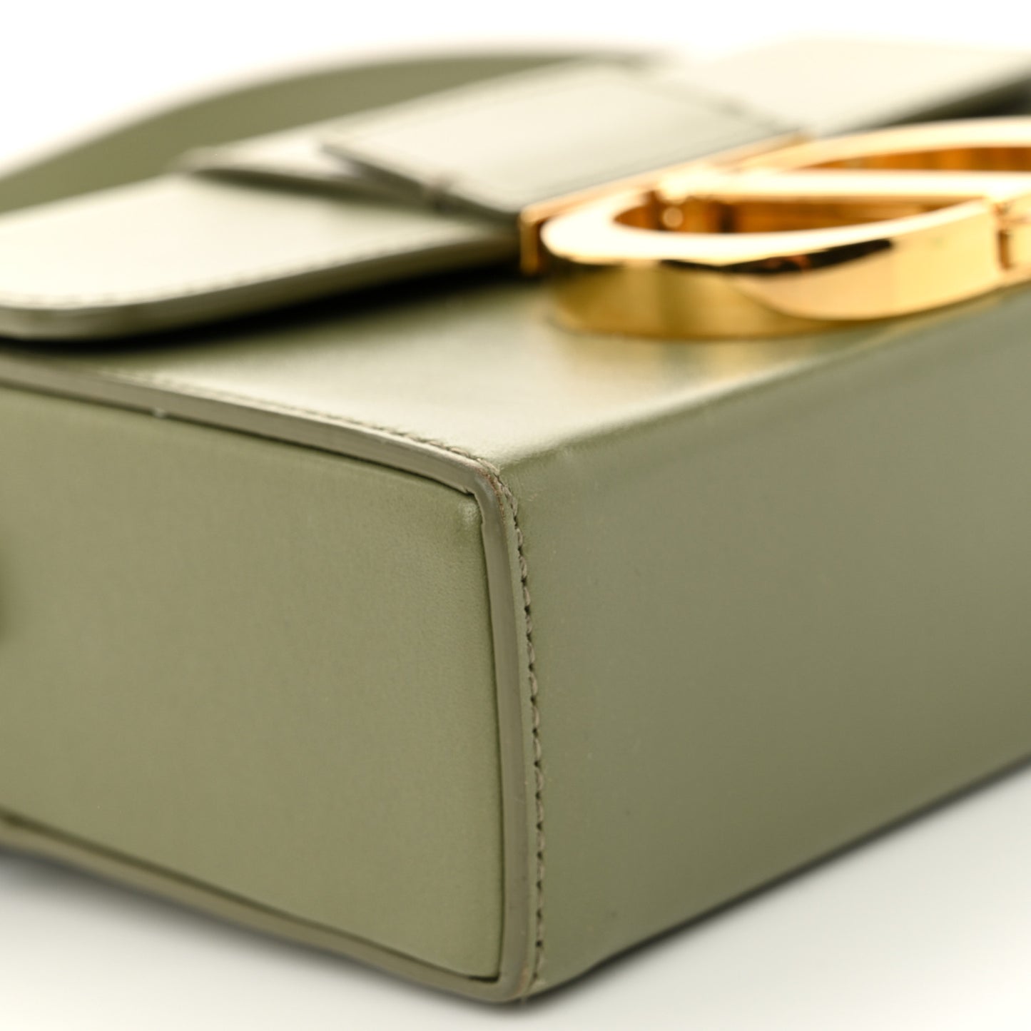 Box Calfskin 30 Montaigne Box Bag Mint Green