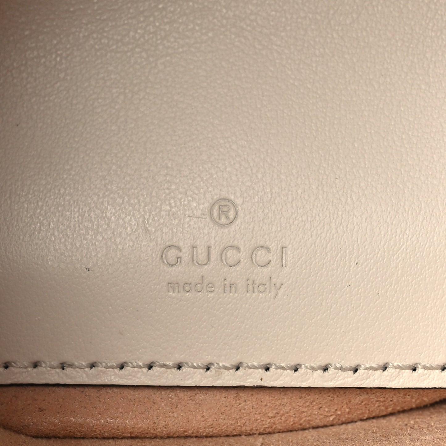 Calfskin Matelasse Mini GG Marmont 2.0 Bucket Bag White