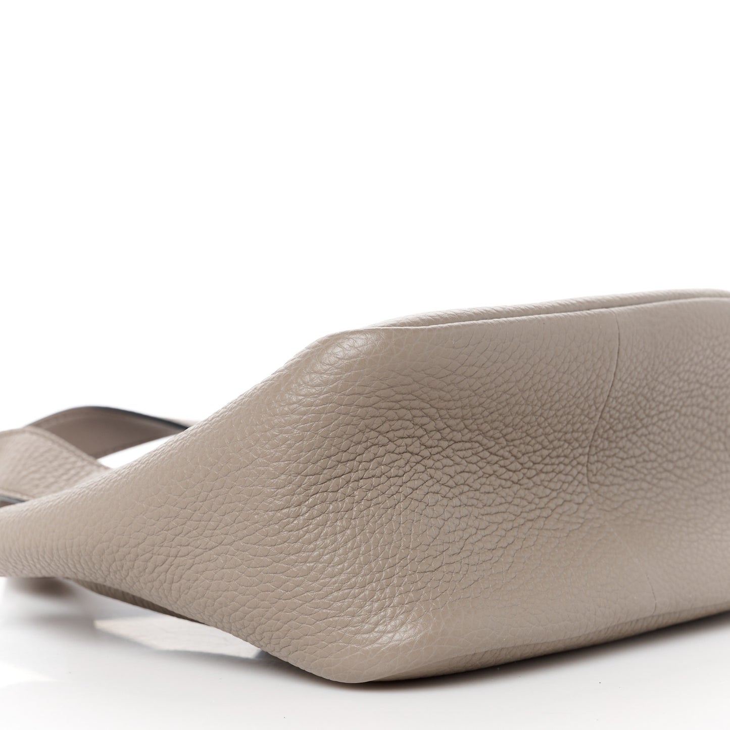 Vitello Daino Soft Mini Dynamique Tote Argilla