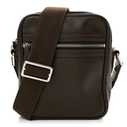 Louis Vuitton Taiga Dimitri Grizzli 1 of 13