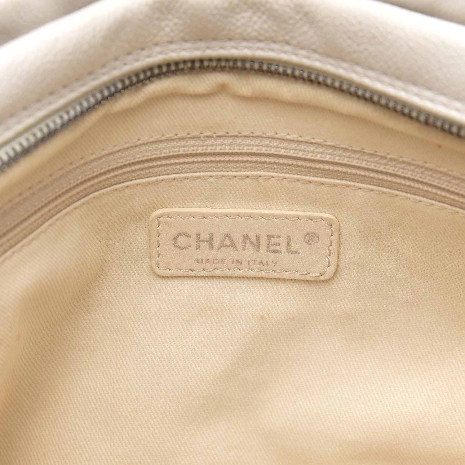 Chanel Calfskin Small Diamond Stitch Tote White 6 of 18