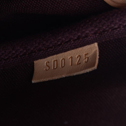 Louis Vuitton Monogram Favorite MM 8 of 8