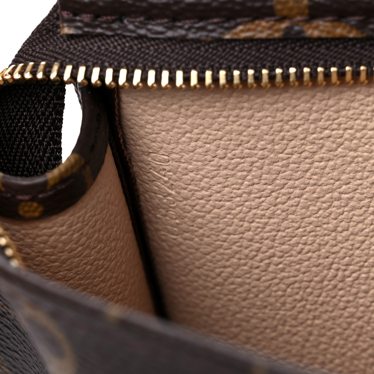 Louis Vuitton Monogram Toiletry Pouch 19 8 of 10