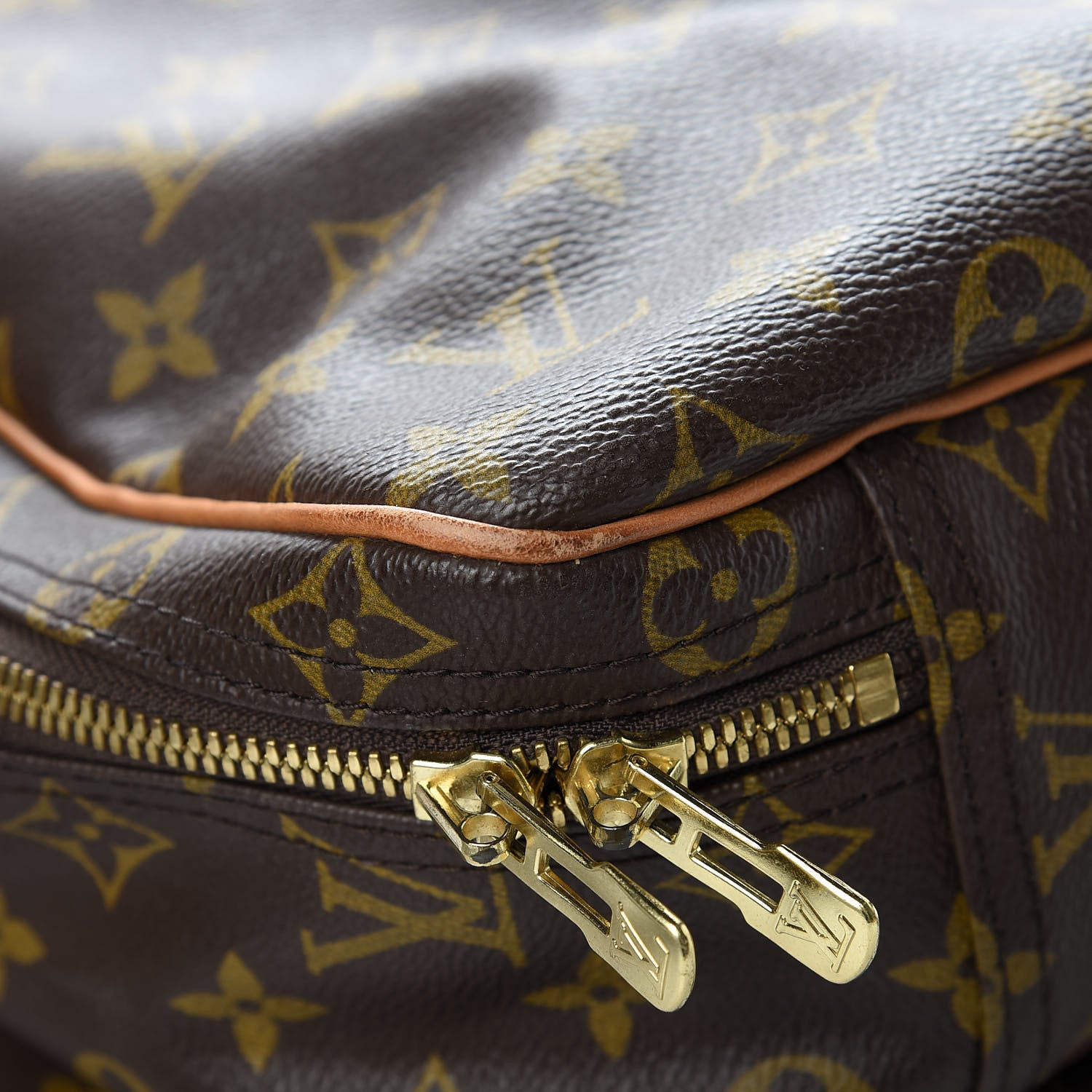 Louis Vuitton Monogram Alize 24 Heures Luggage 15 of 22