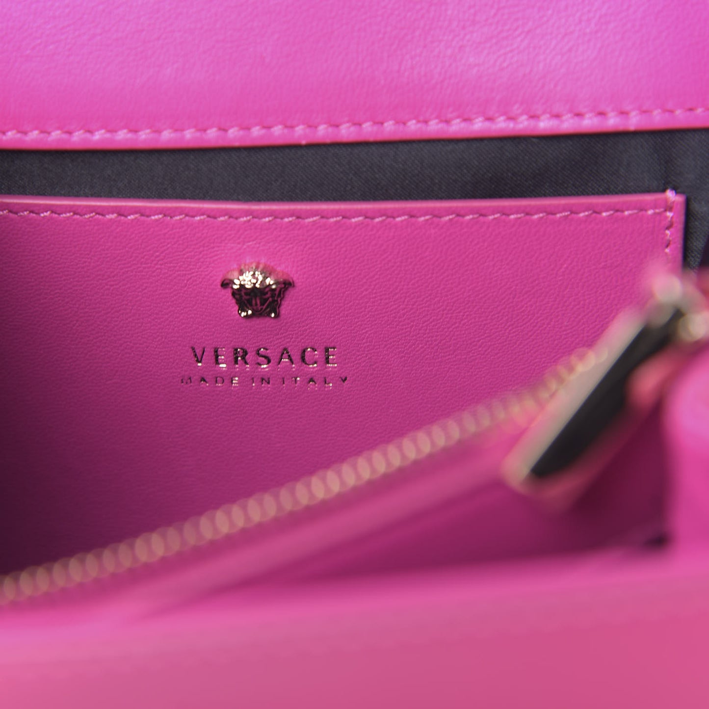 Patent Palazzo Medusa Chain Shoulder Bag Pink