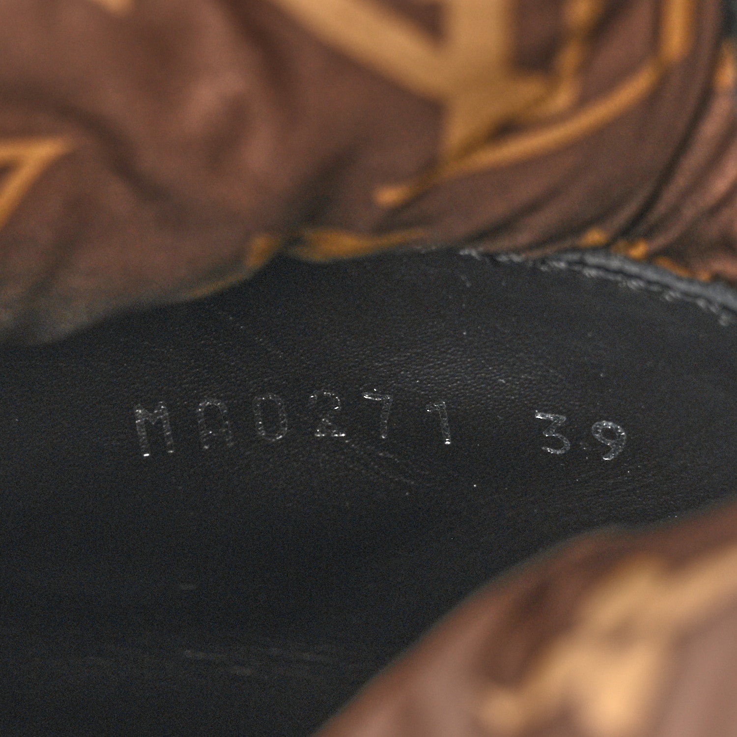 Louis Vuitton Calfskin Monogram Nylon LV Beaubourg Ankle Boots 39 Black 10 of 10