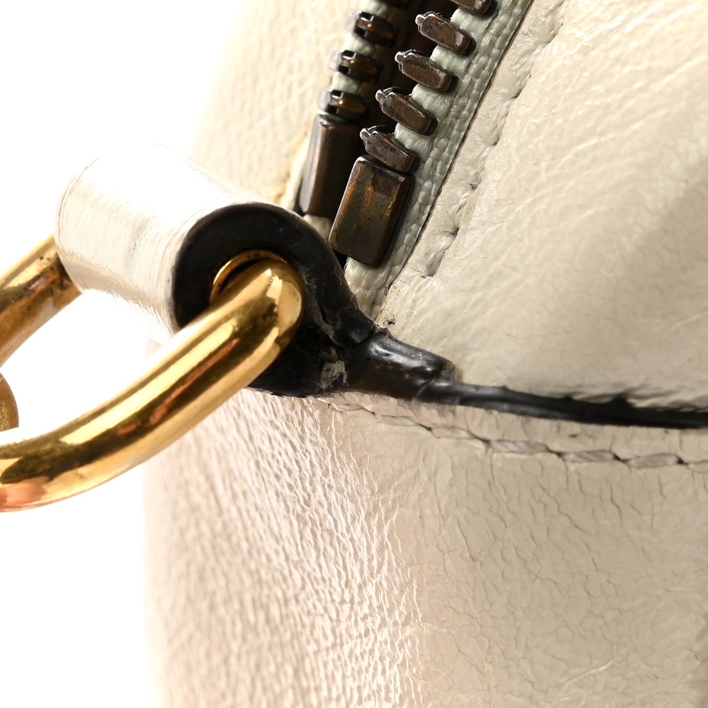 Calfskin Matelasse Mini GG Marmont Round Shoulder Bag White