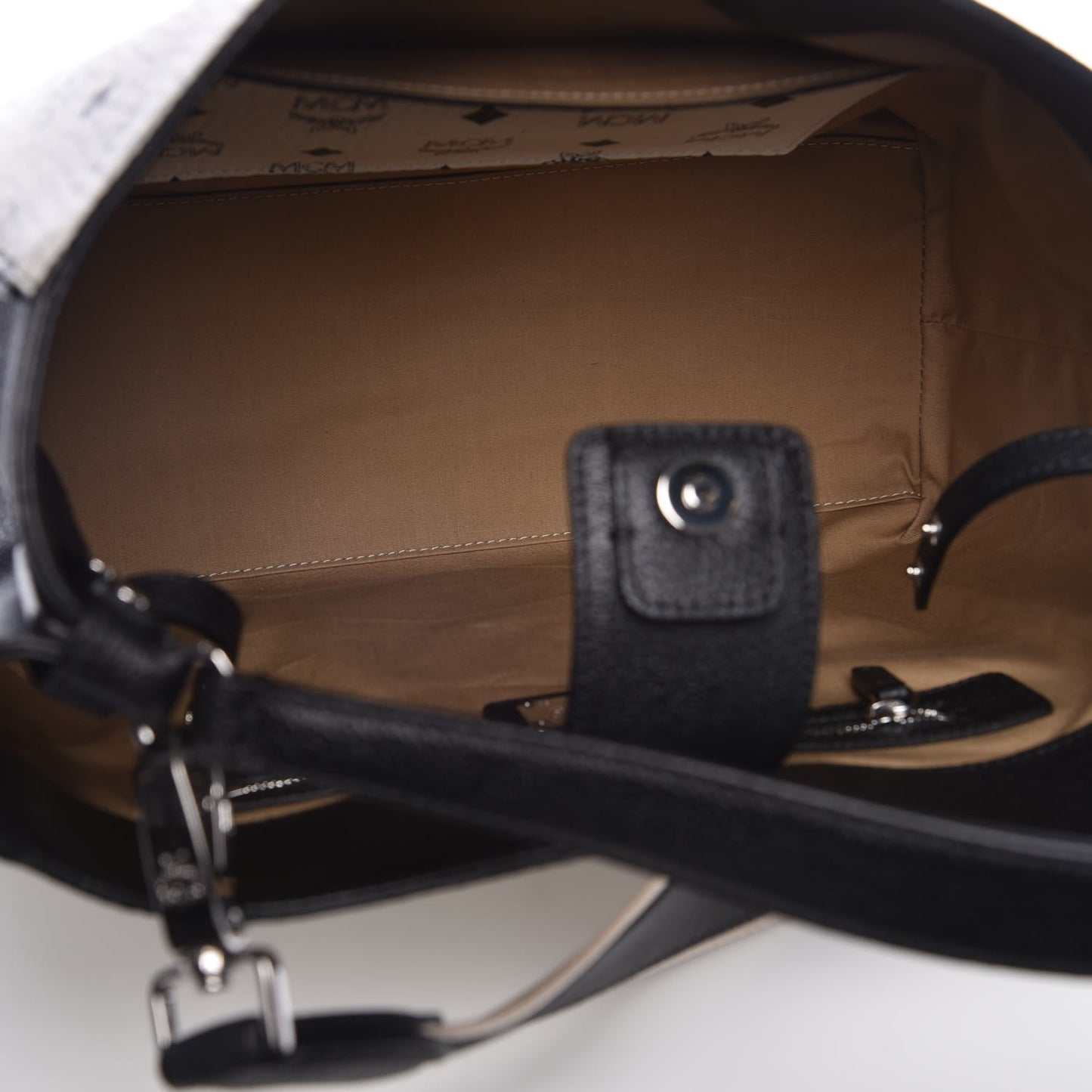 Visetos Medium Corina Shoulder Bag White