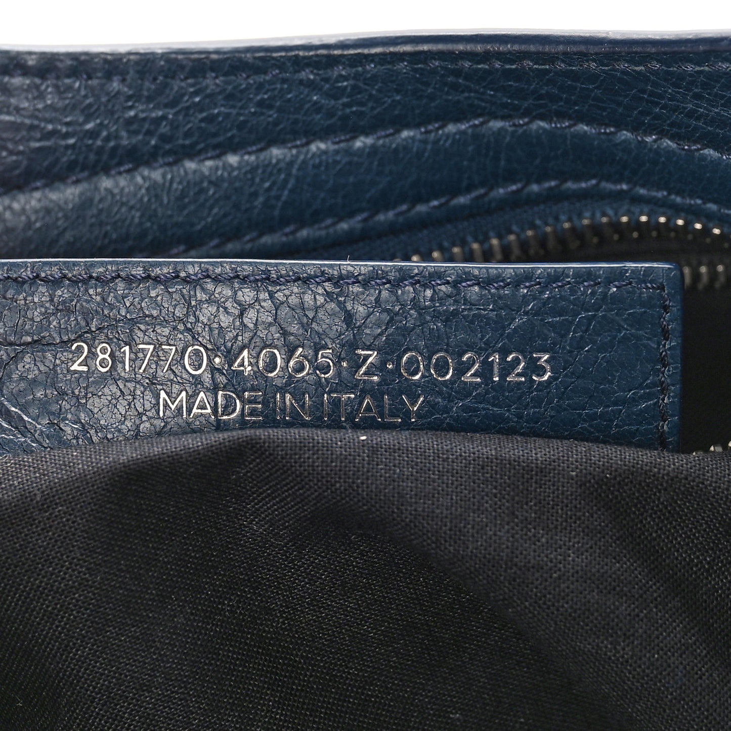 Agneau Giant 12 Silver Hardware City Bleu de Minuit
