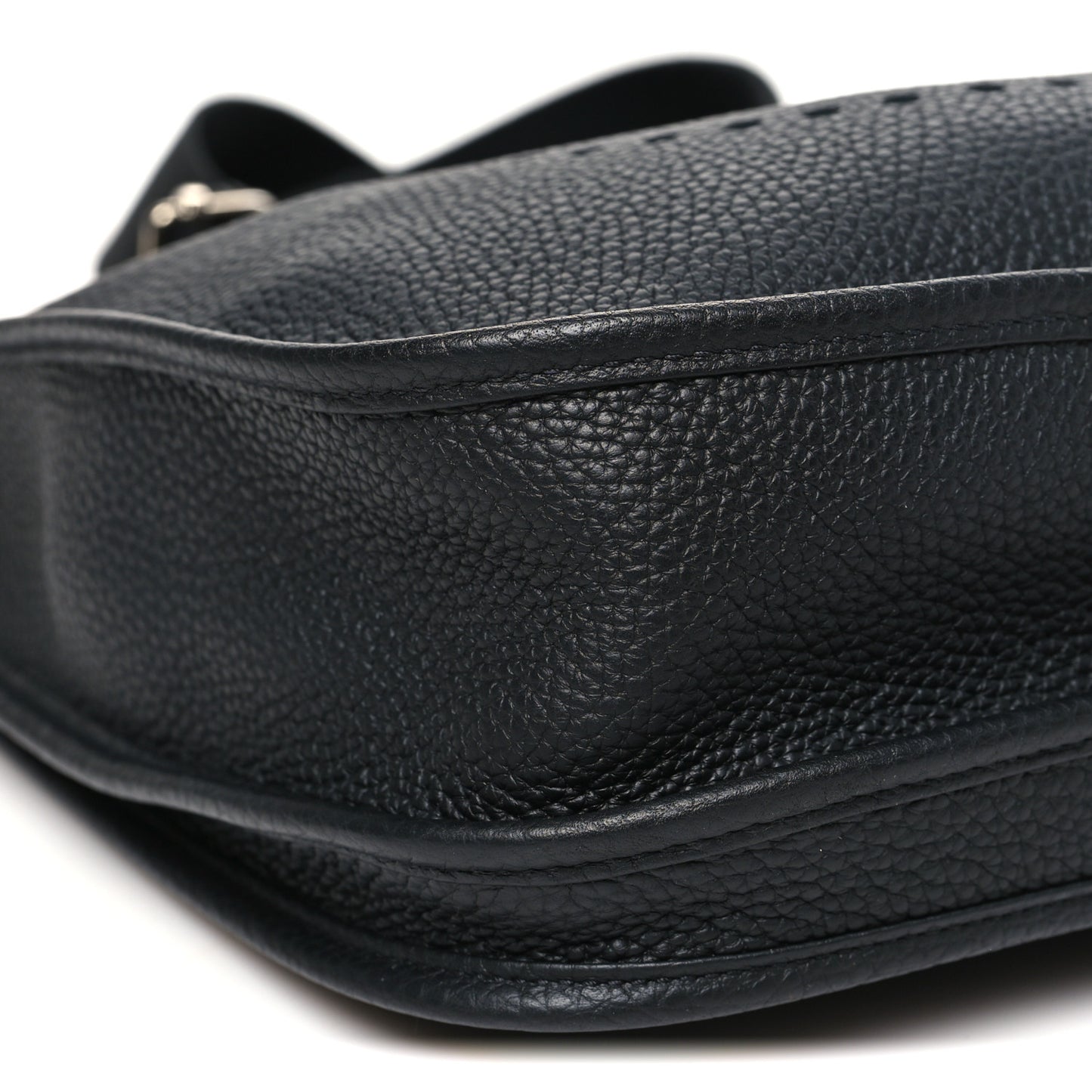 Taurillon Clemence Evelyne III PM Black