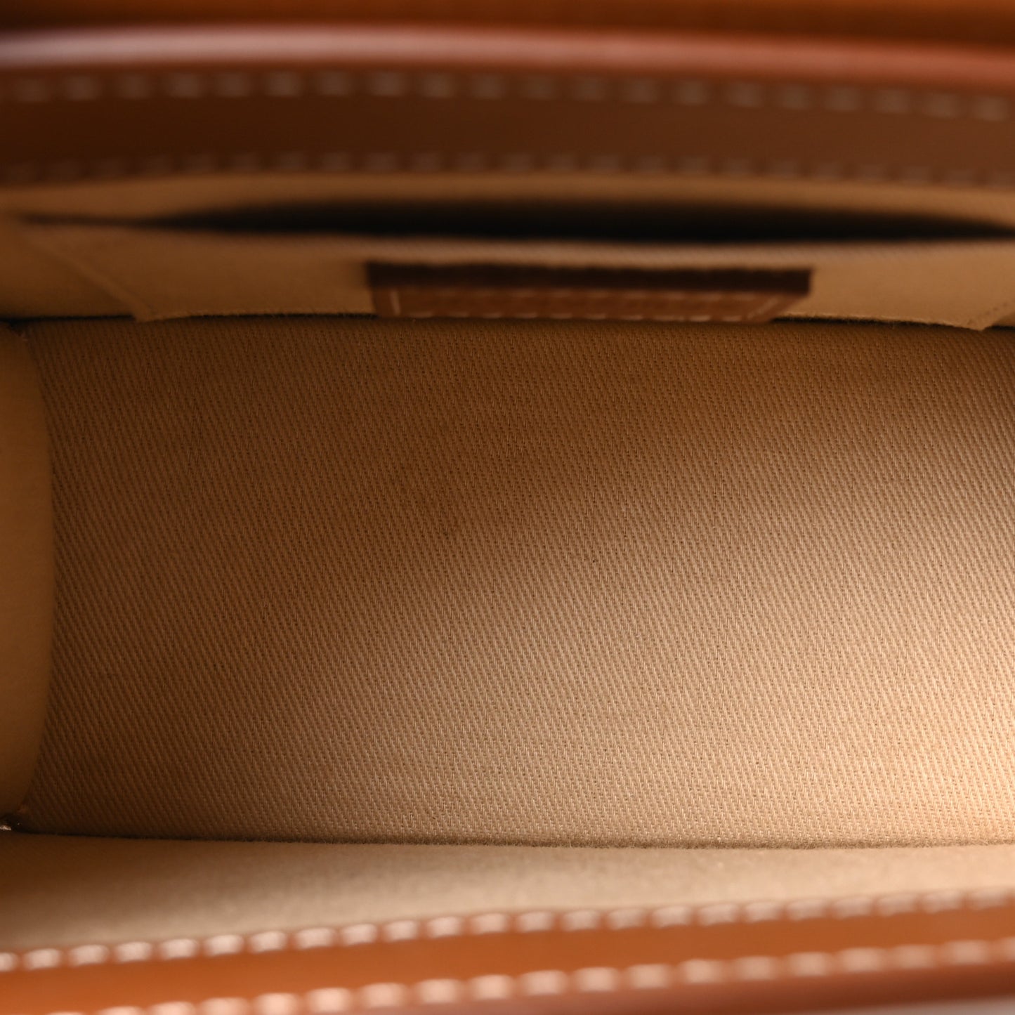 Smooth Calfskin Le Chiquito Boucle Moyen Brown