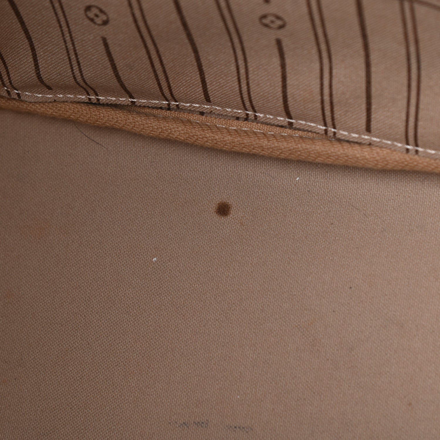 Louis Vuitton Monogram Neverfull MM 8 of 11