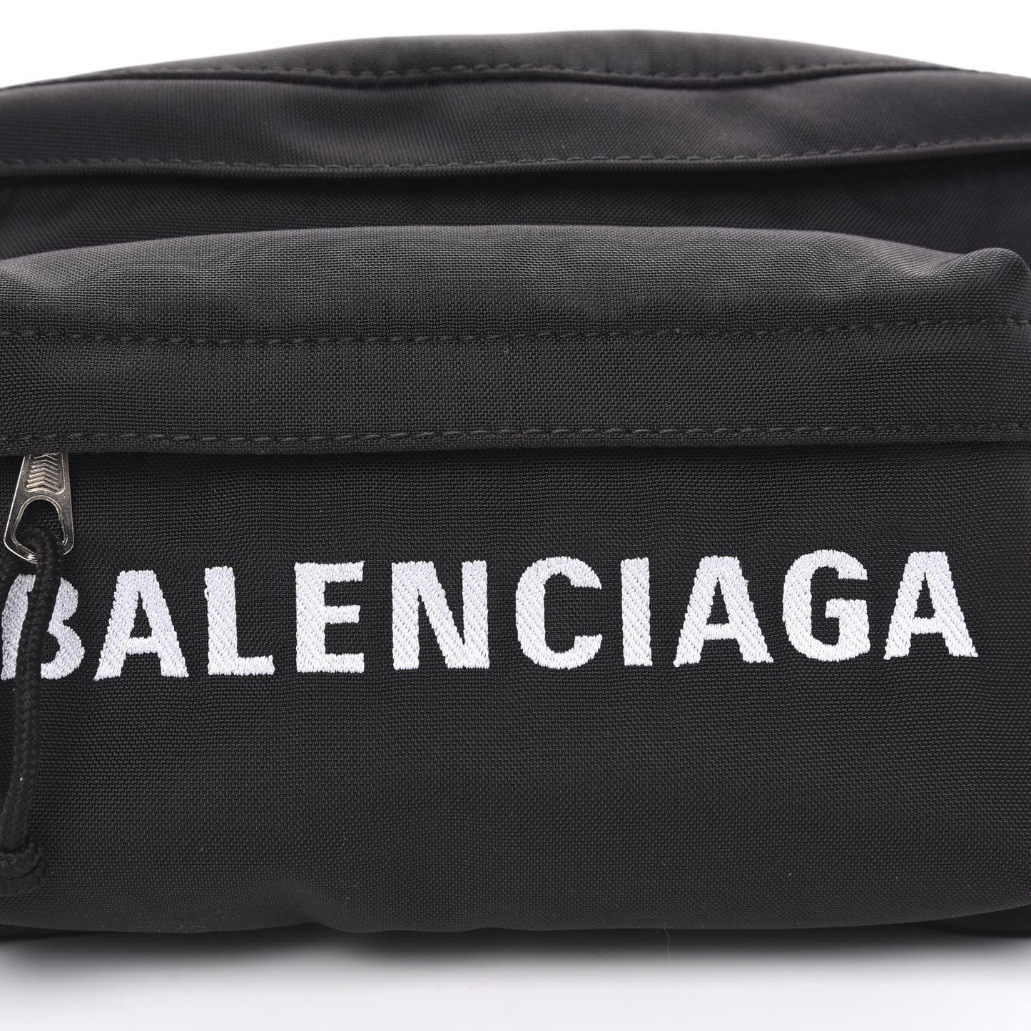 Sport Nylon Logo Embroidered Wheel Beltpack Black
