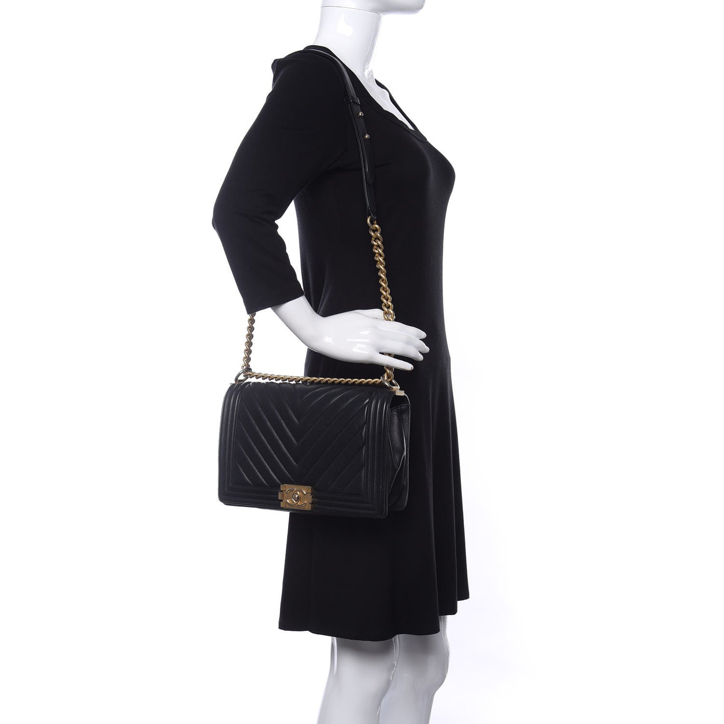 Calfskin Chevron Quilted New Medium Boy Flap Black
