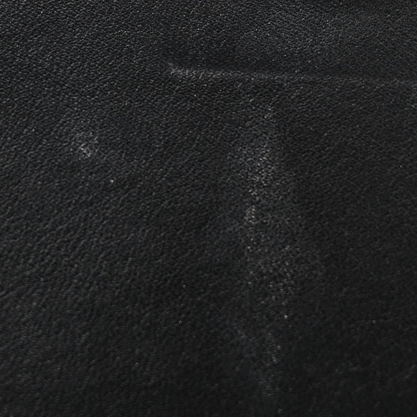 Calfskin New Wave Chain PM Black