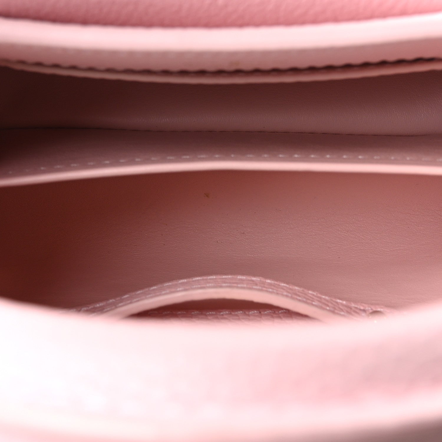 Louis Vuitton Taurillon Marble Capucines Mini Pink 5 of 9