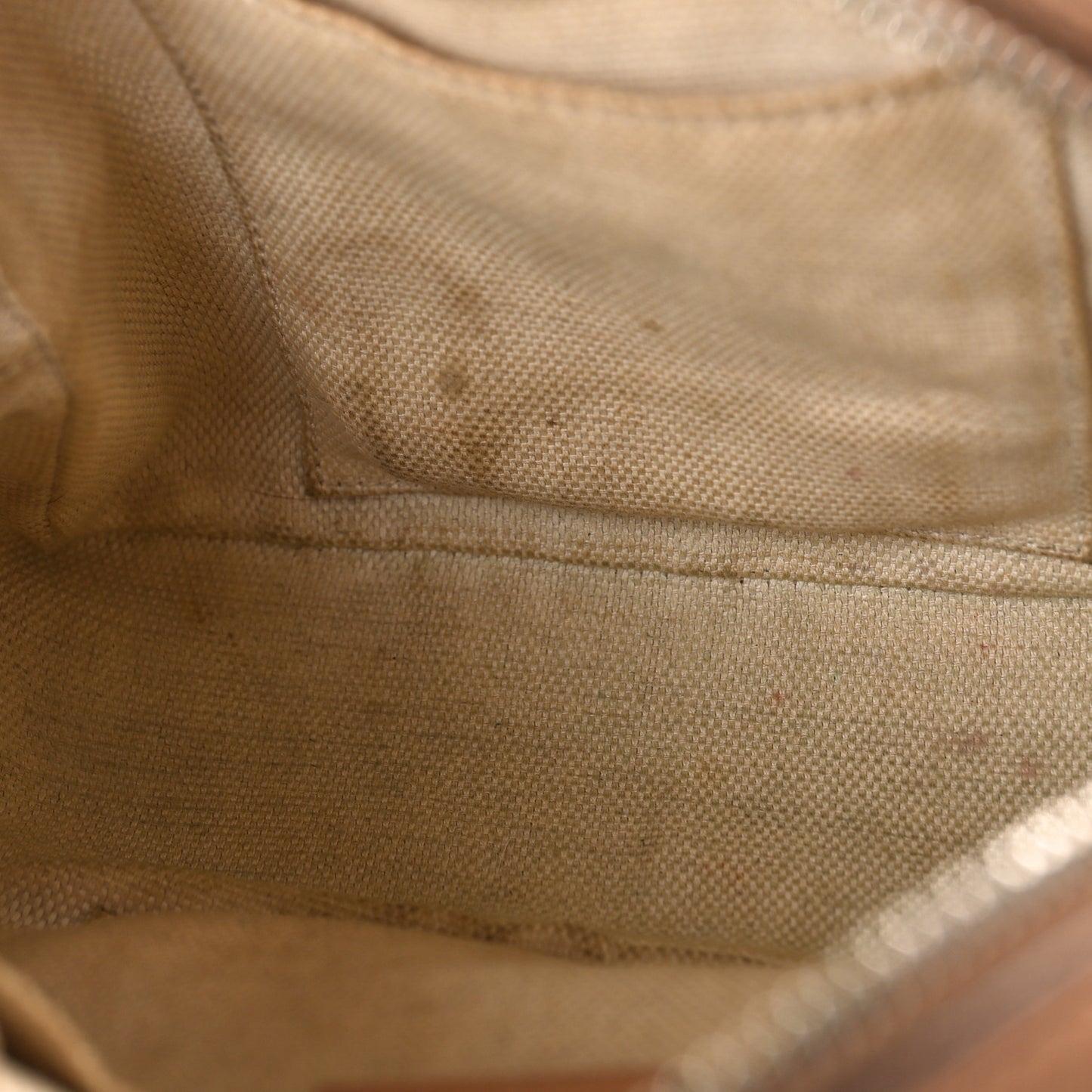 Pebbled Calfskin Small Soho Disco Bag Camelia
