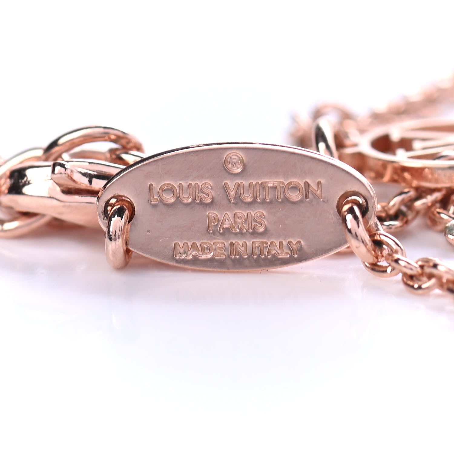 Louis Vuitton Essential V Necklace Rose Gold 4 of 4