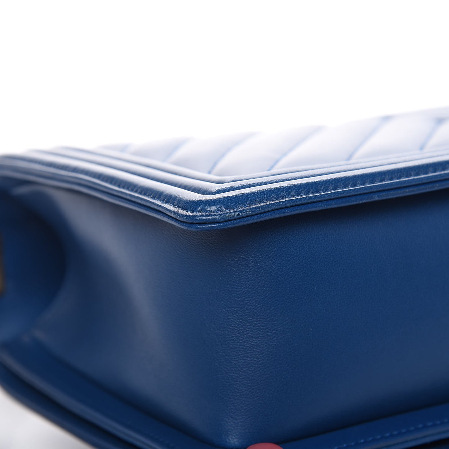 Lambskin Chevron Quilted New Medium Boy Flap Blue