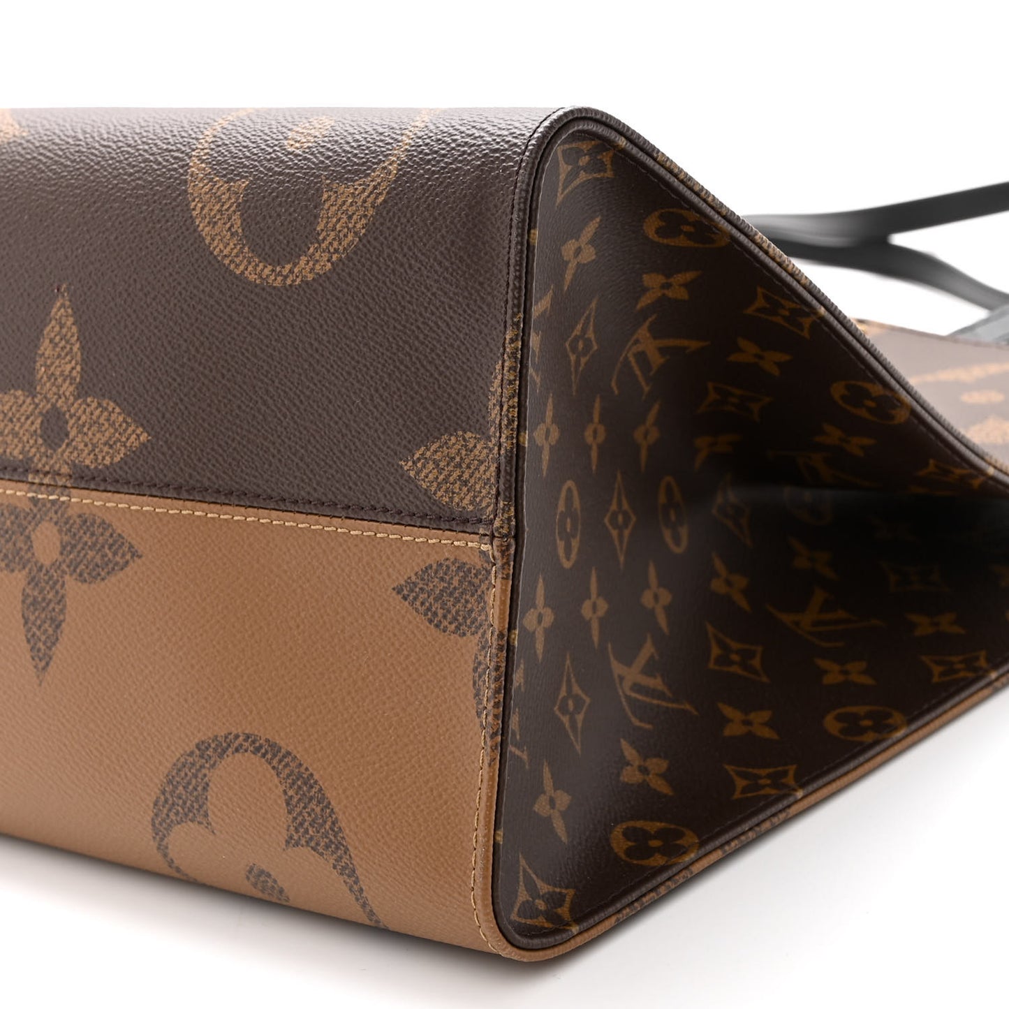 Reverse Monogram Giant Onthego GM