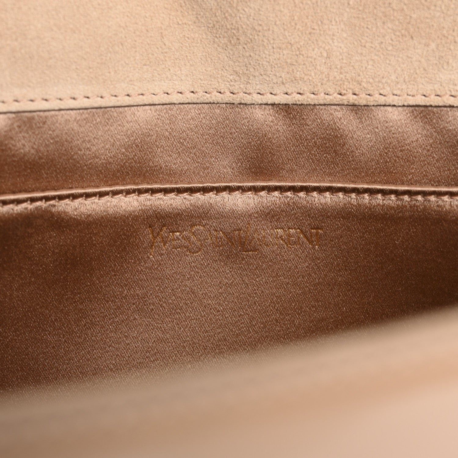 Saint Laurent Patent Calfskin Monogram Large Belle De Jour Clutch Chair 6 of 12