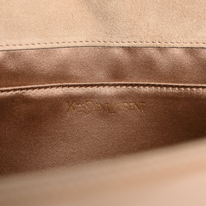 Saint Laurent Patent Calfskin Monogram Large Belle De Jour Clutch Chair 6 of 12