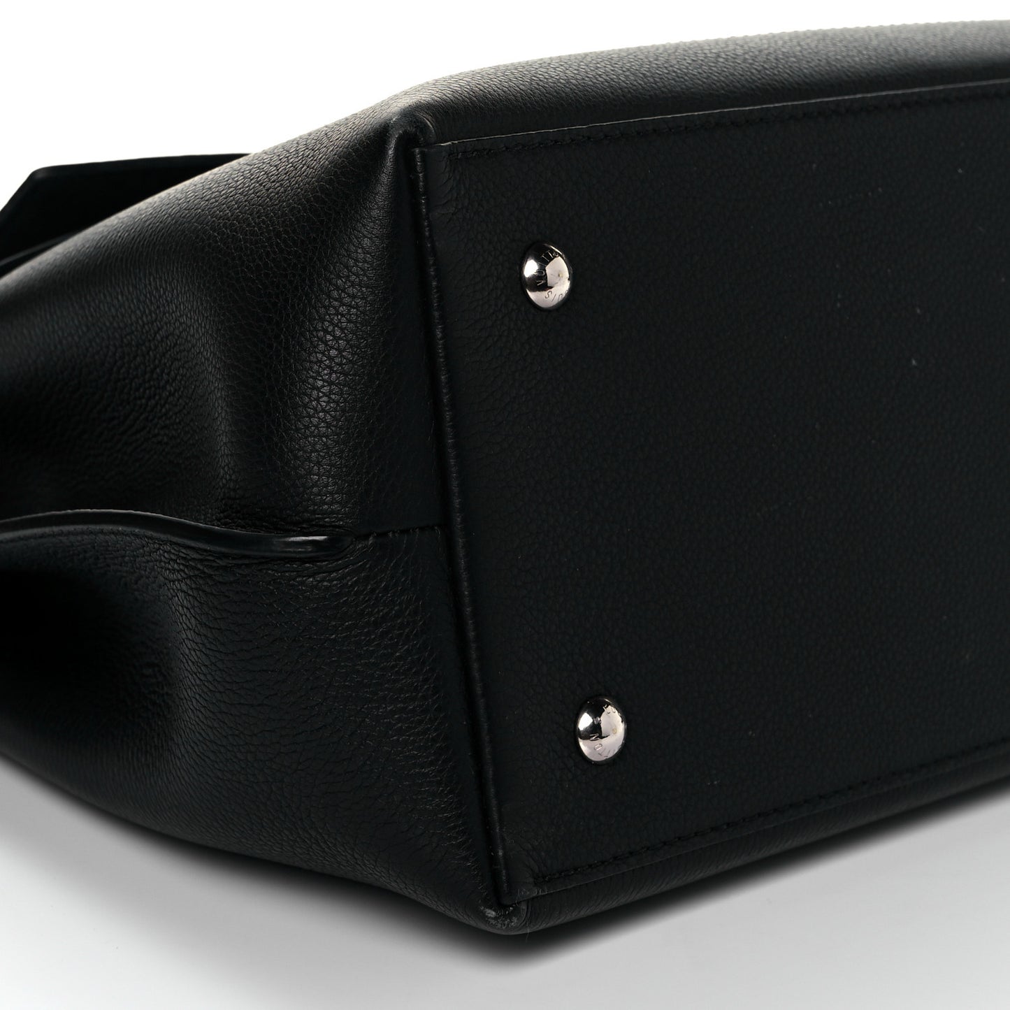 Soft Calfskin Lockme Ever Black