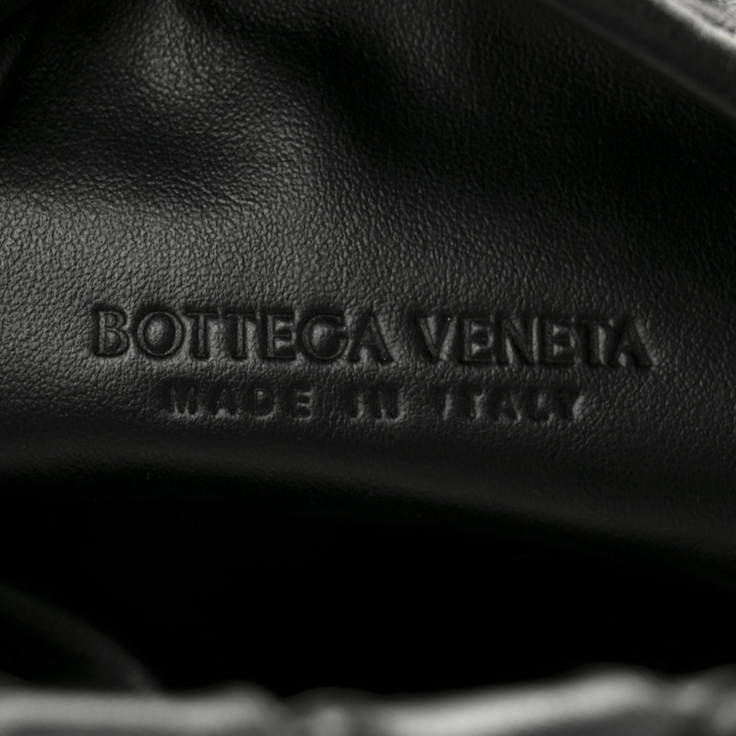 Calfskin Intrecciato Mini Hop Black