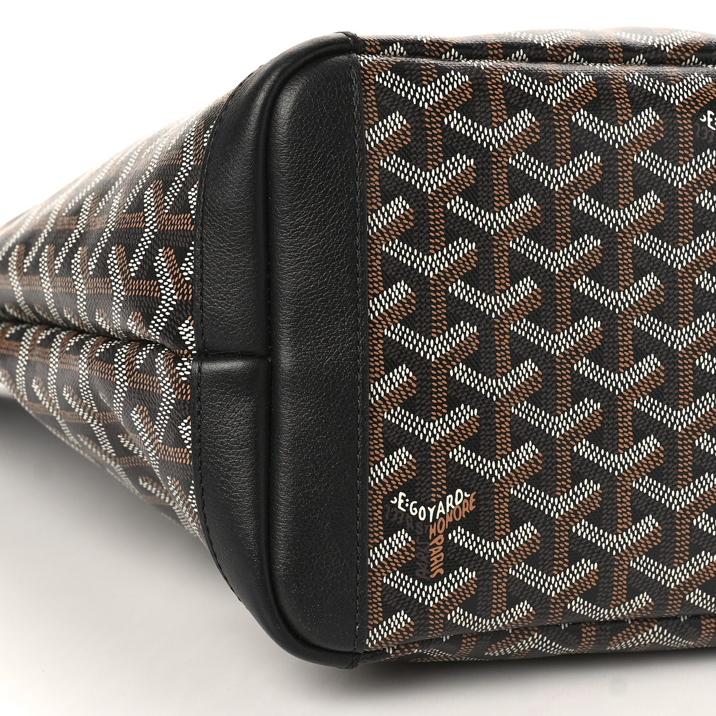 Goyardine Artois MM Black