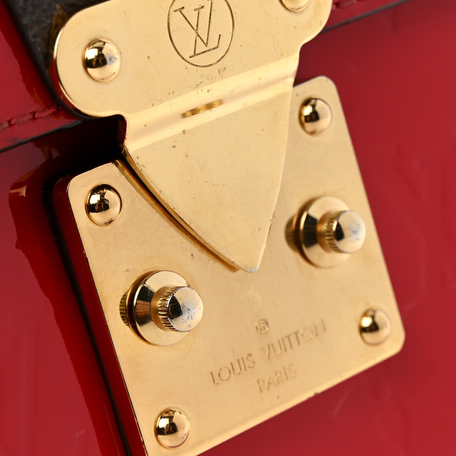 Louis Vuitton Vernis Epi Monogram Spring Street Scarlet 11 of 14