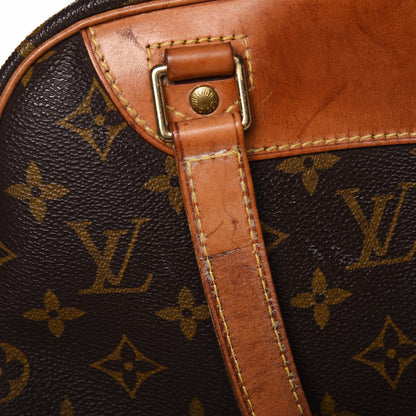 Louis Vuitton Monogram Excursion Shoe Bag 14 of 16