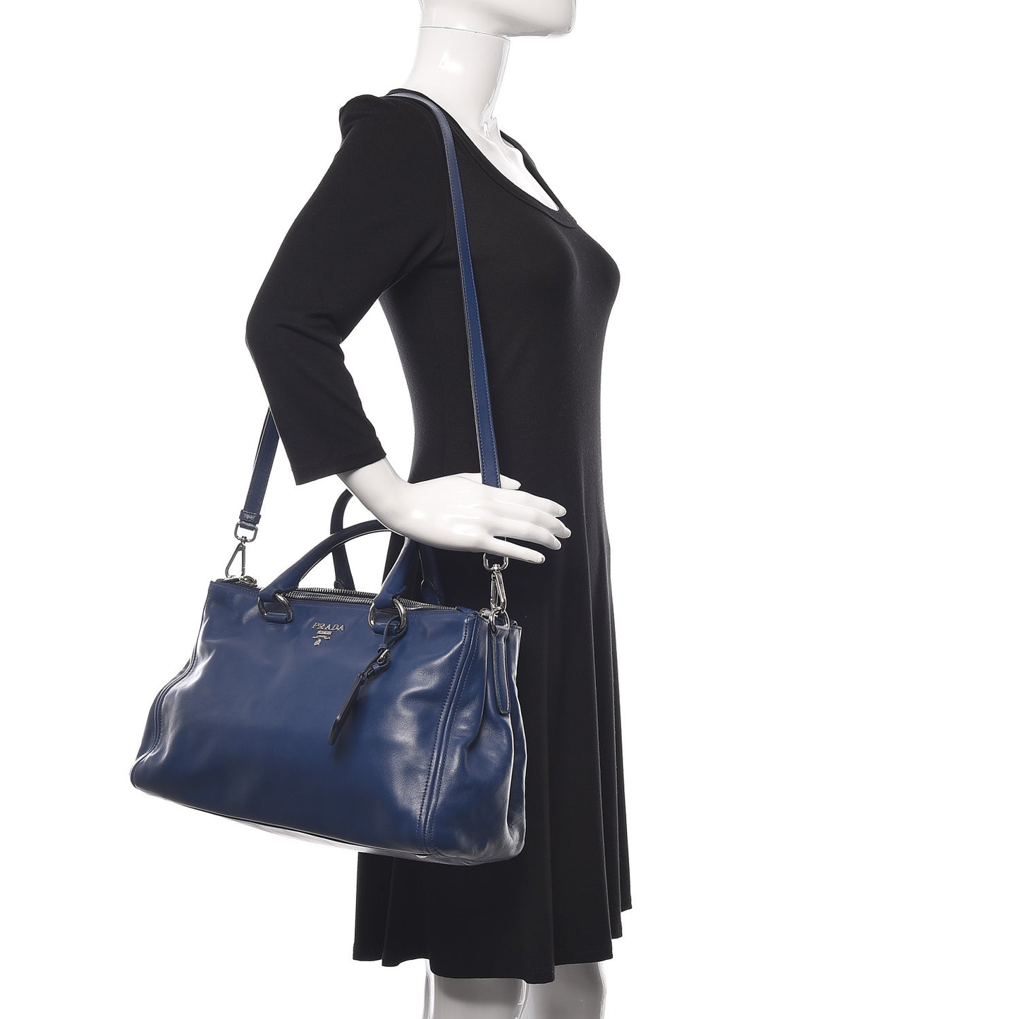 Soft Calf Double Zip Shoulder Bag Bleuette