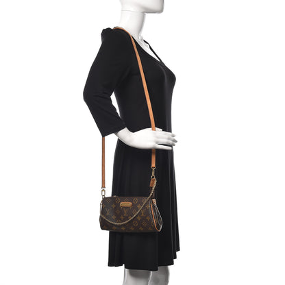 Louis Vuitton Monogram Eva Clutch 2 of 14