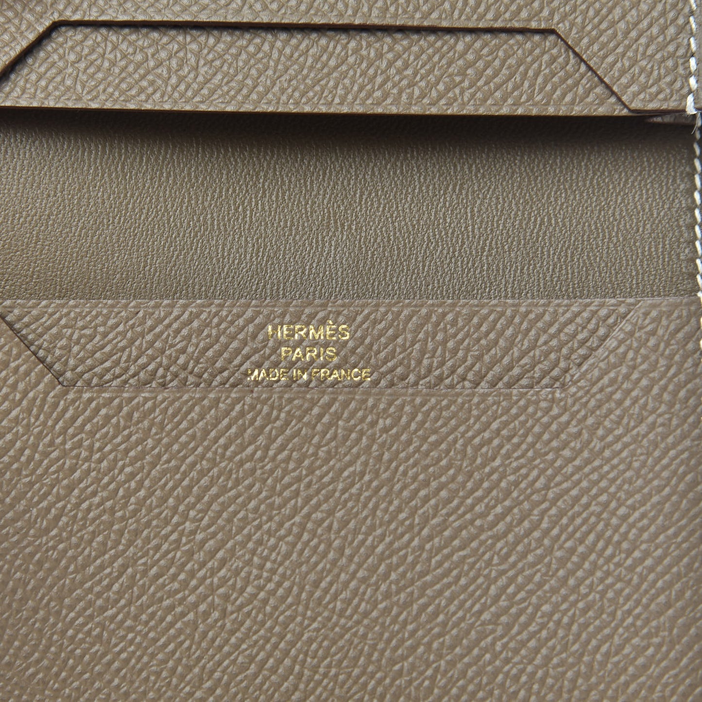 Epsom Bearn Card Holder Wallet Etoupe