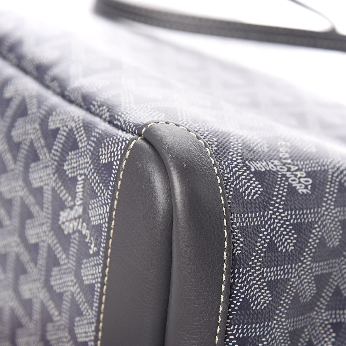 Goyardine Artois MM Grey