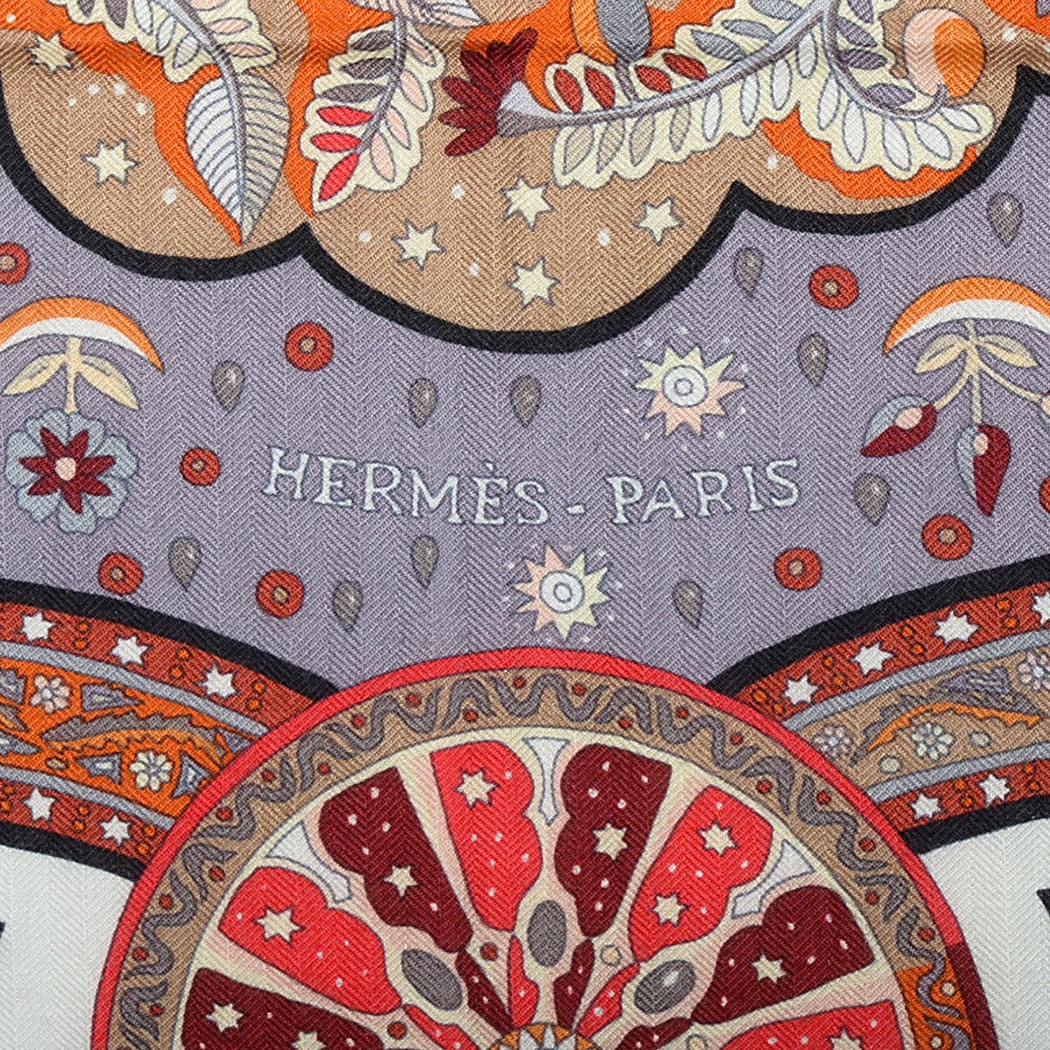 Hermes Cashmere Silk Aux Portes Du Palais Shawl 140 Noir Beige Rouge 4 of 7