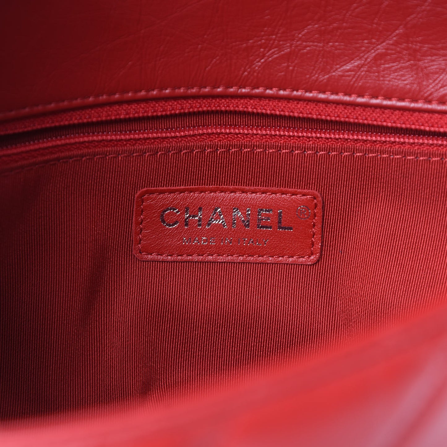 Crumpled Calfskin Medium Chain All Over Flap Red