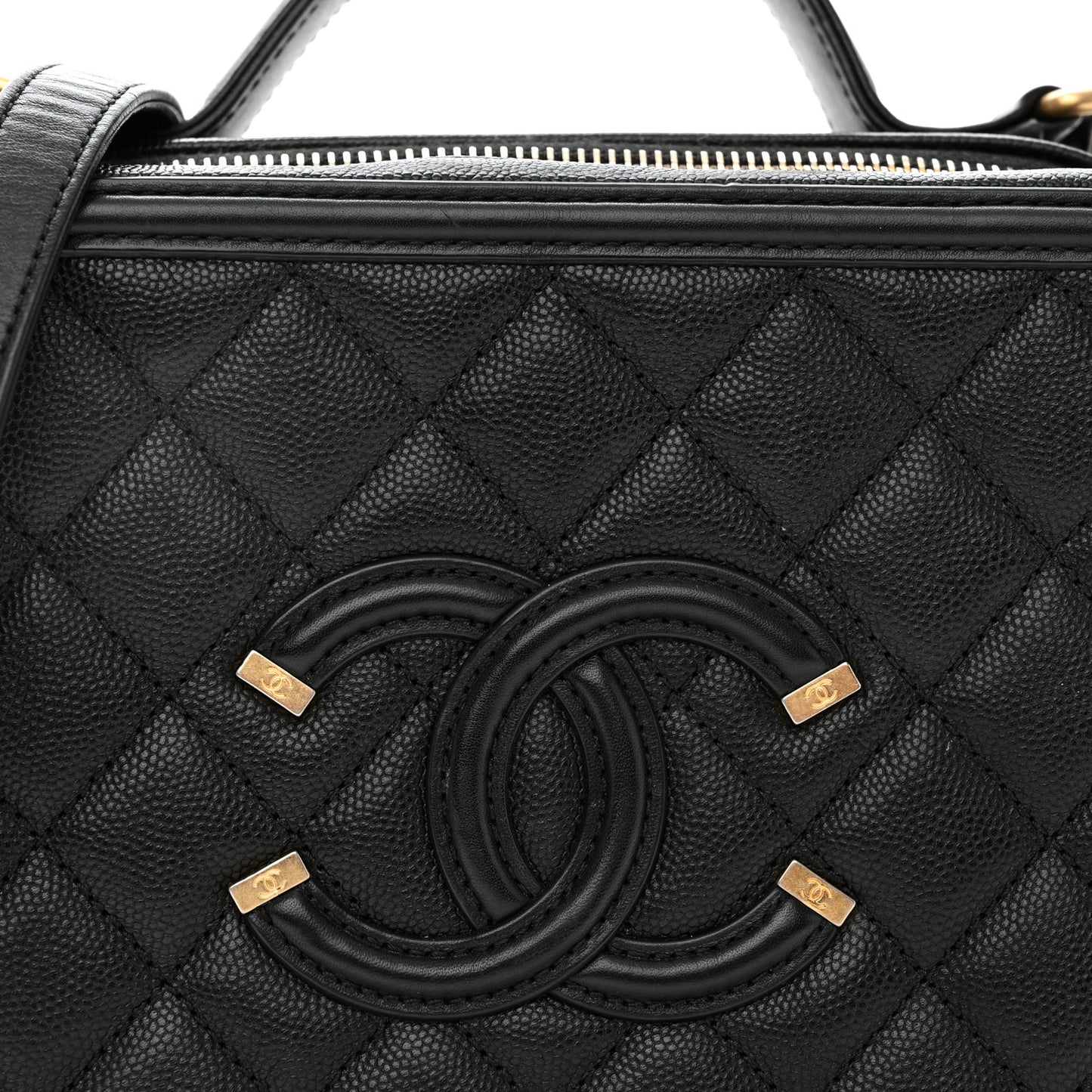 Caviar Quilted Medium CC Filigree Vanity Case Black