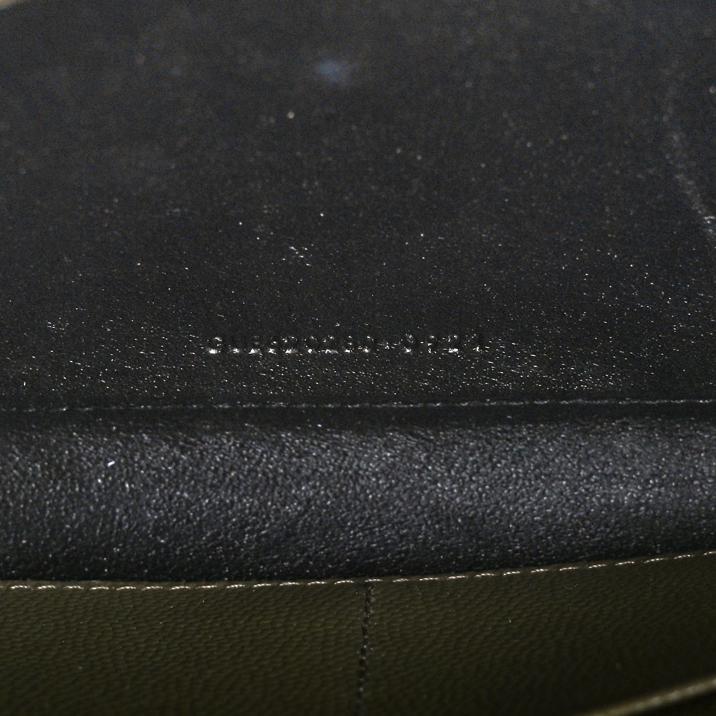 Grain De Poudre Mixed Matelasse Triquilt Monogram Chain Wallet Kaki