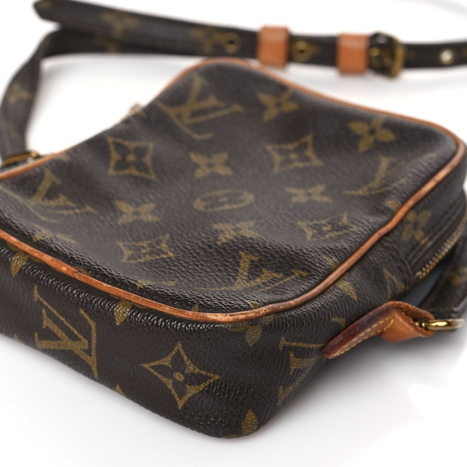 Louis Vuitton Monogram Danube 15 8 of 9