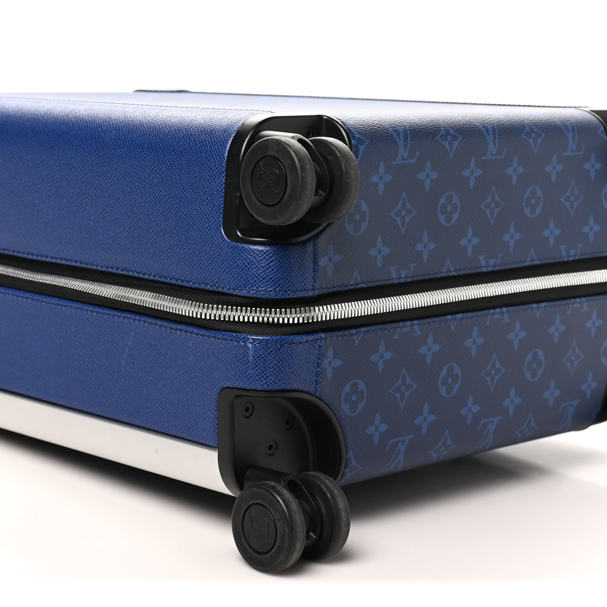 Louis Vuitton Taigarama Horizon 55 Cobalt 8 of 10