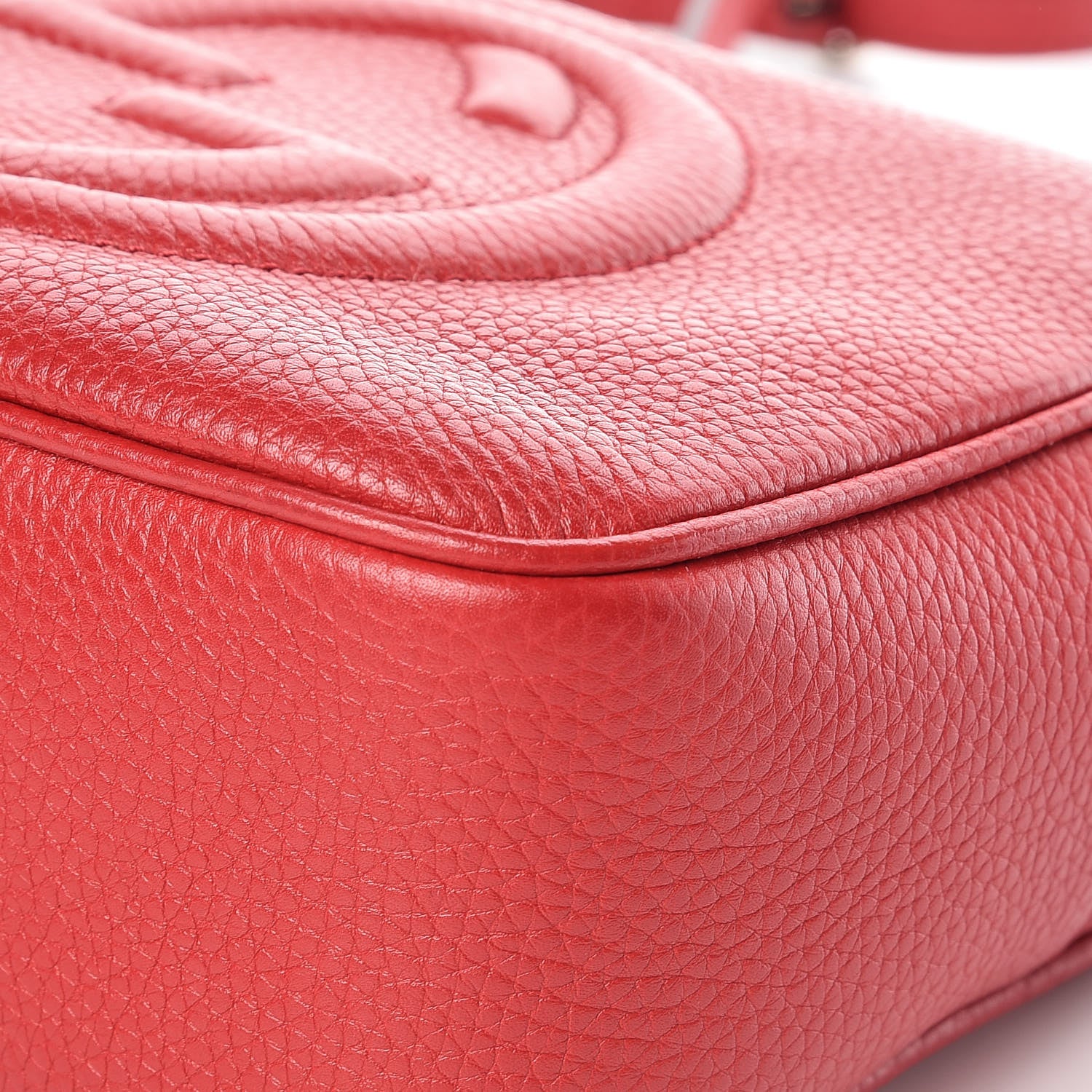 Gucci Pebbled Calfskin Small Soho Disco Bag Tabasco Red 9 of 13