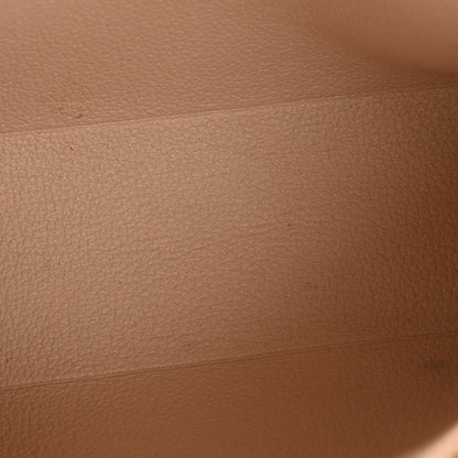 Louis Vuitton Monogram Toiletry Pouch 19 5 of 9